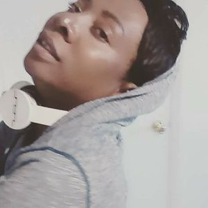 Meet your Posher, Toni